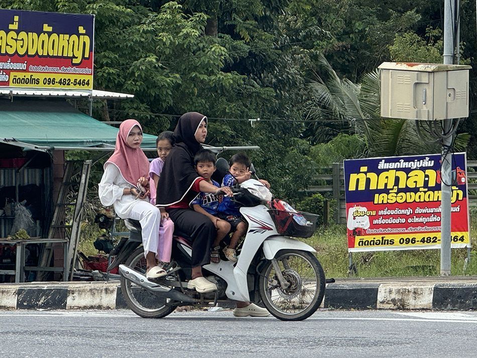 scooter rental thailand