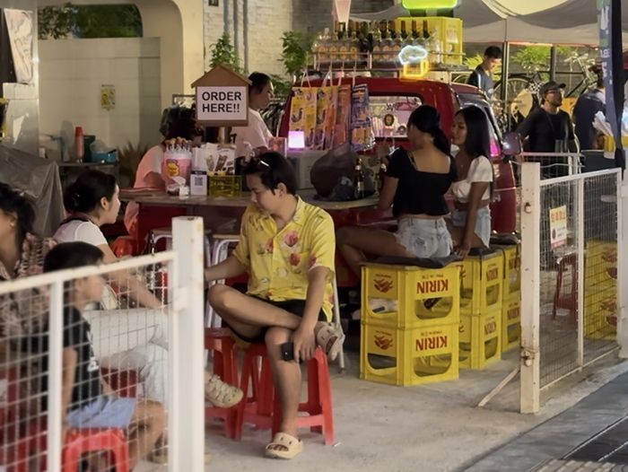 phuket night market