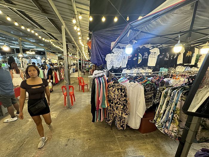 phuket naka market