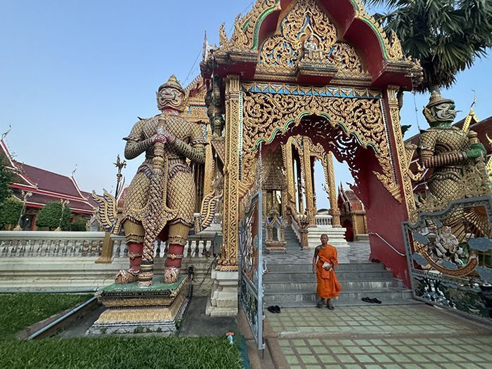 nakhon pathom what to do
