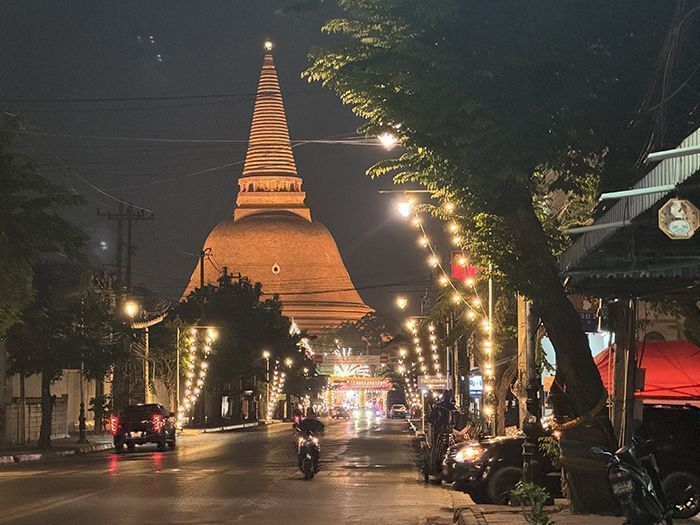 nakhon pathom what to do